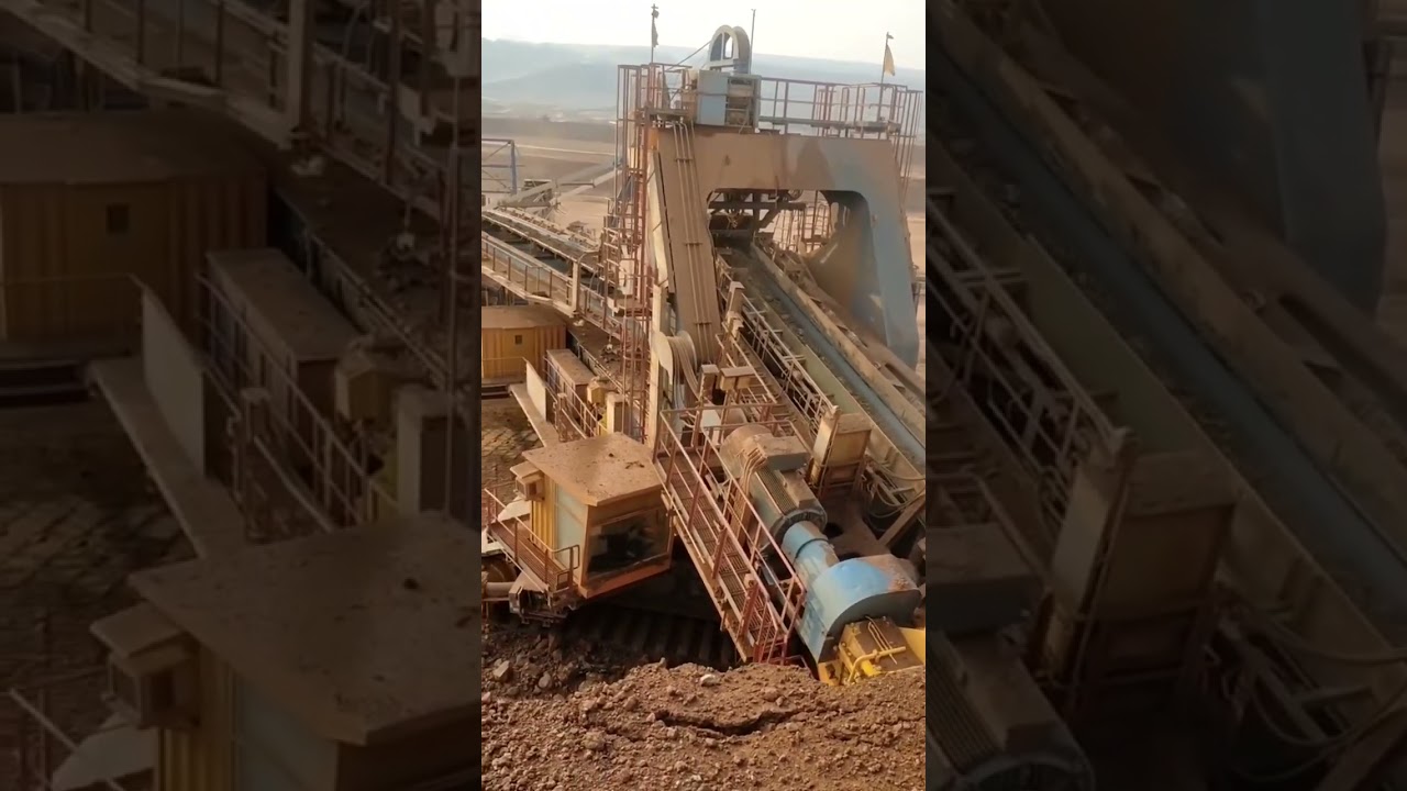 #construction #heavy #diggingmachine