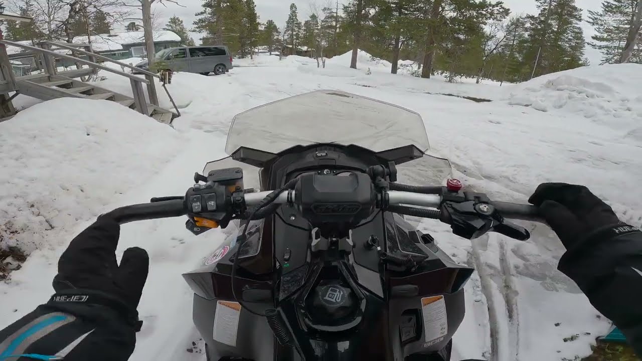 Myynnissä Moottorikelkka Skidoo Renegade X 1200, 2017, 12tkm, Virtuaalikoeajo.