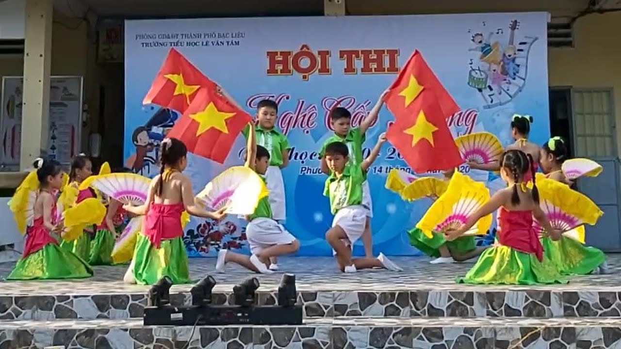 Múa Em yêu đất nước Việt Nam, đạt giải Nhất - Tập thể lớp 3/2, TH Lê Văn Tám, TP Bạc Liêu/QUÊ TÔI VN
