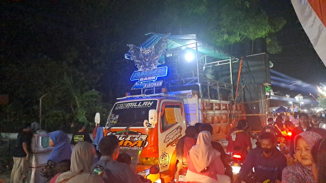 Lautan Manusia Check Sound Karnaval Ngudirejo Diwek Jombang