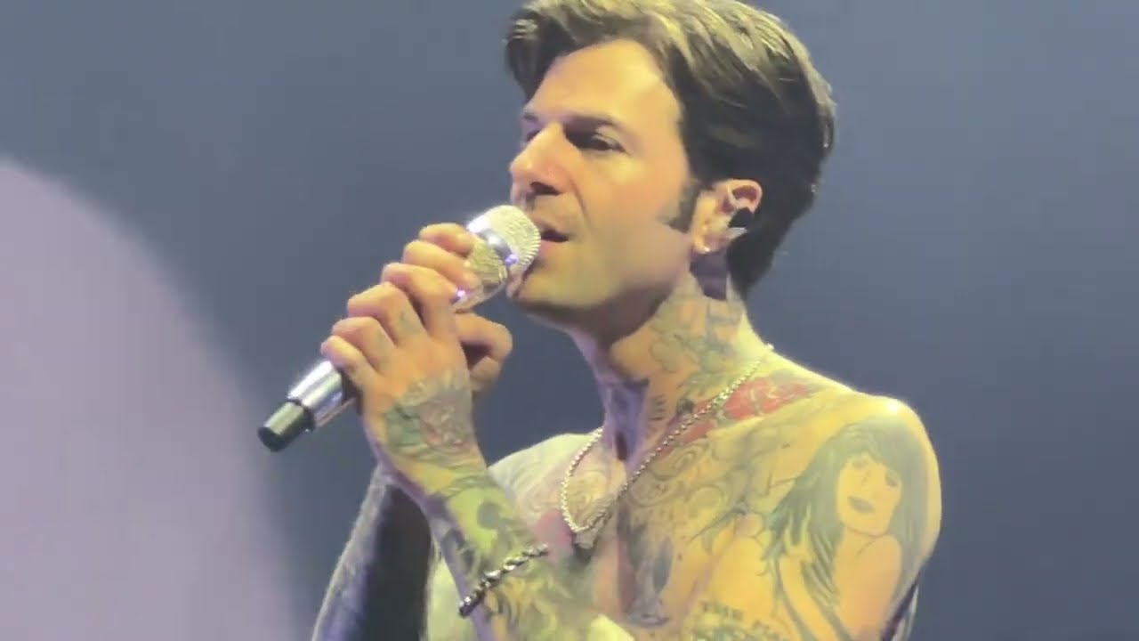 The Neighbourhood: Sweater Weather Ultrasound Wourld Tour The Armory 