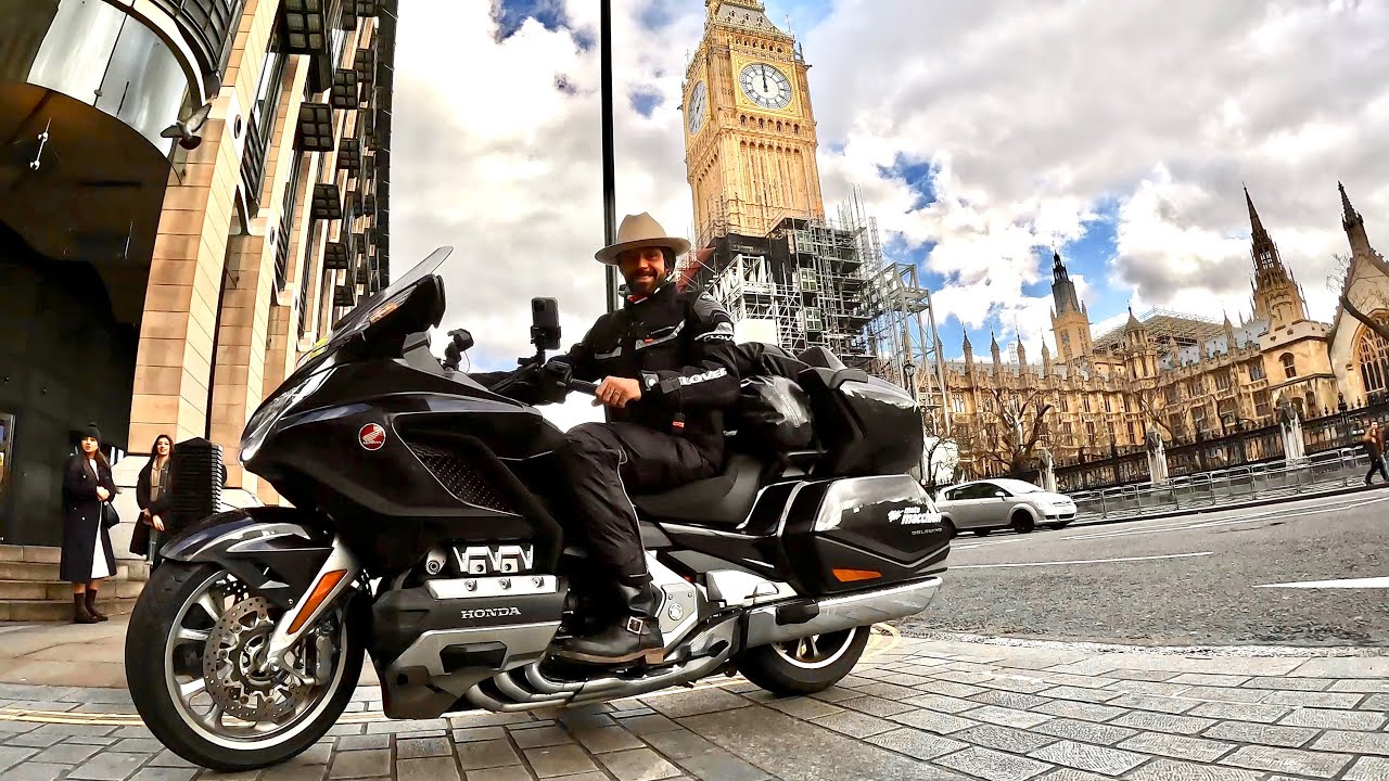 Da Savona a Londra in moto nel weekend per un caffè con la GoldWing 