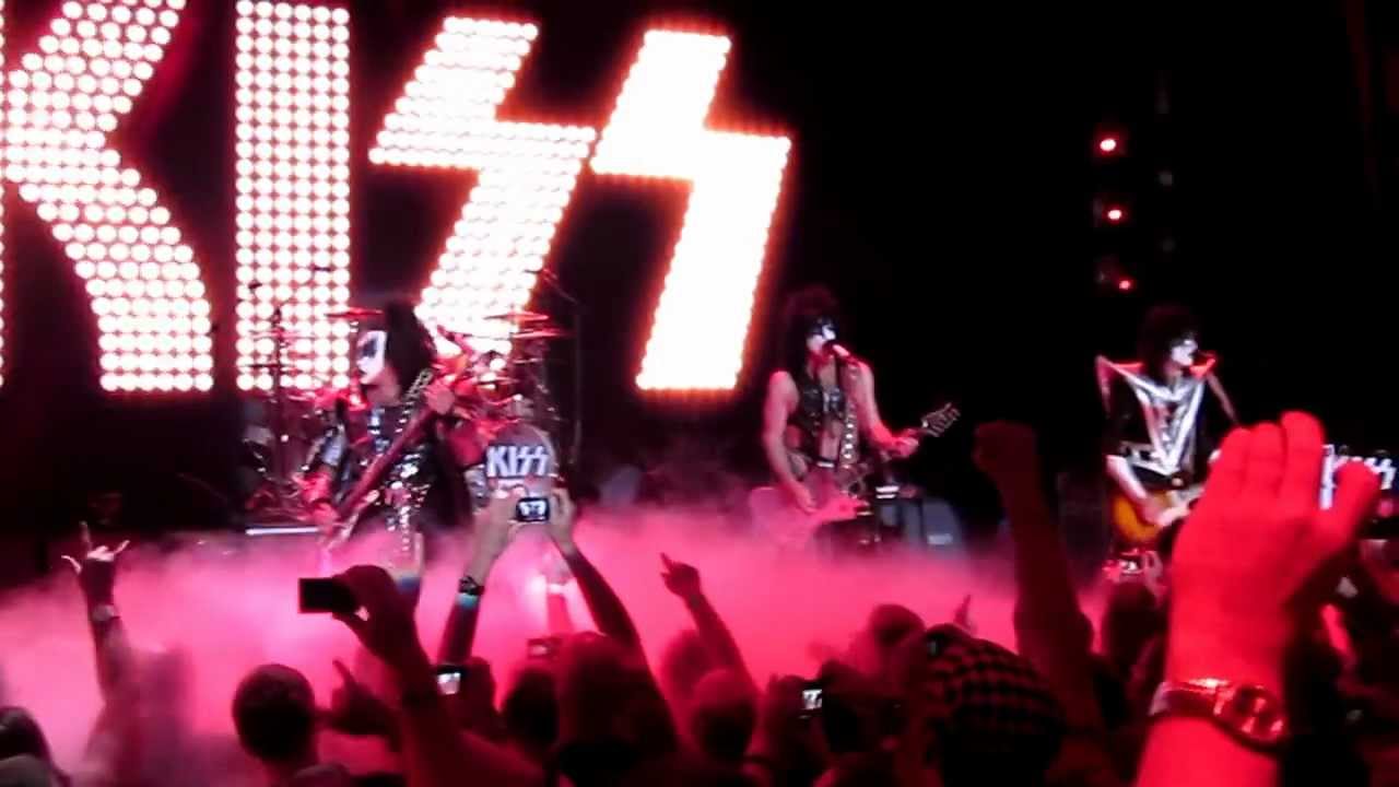 KISS Kruise II - 1st electric show - Nov 1, 2012 : Psycho Circus
