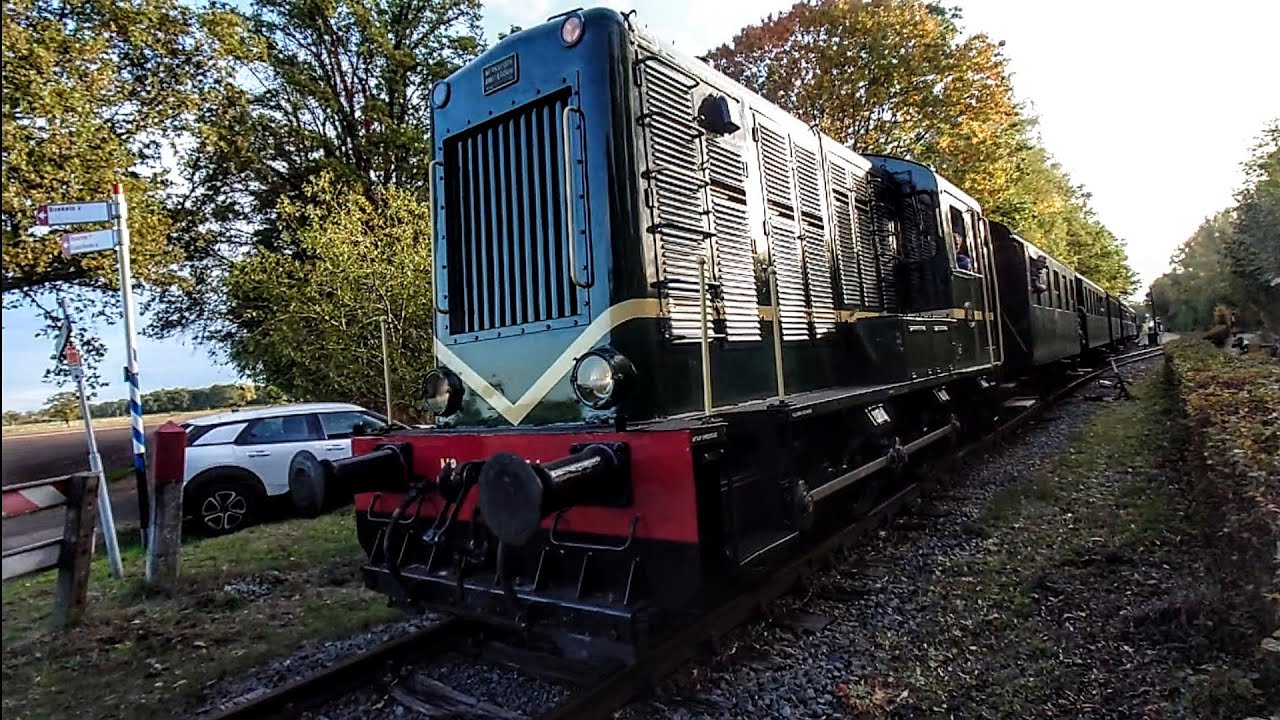 Classic! NS 'Serie 450' (451) departs Bad Boekelo for Boekelo on a heritage ride - Departure -