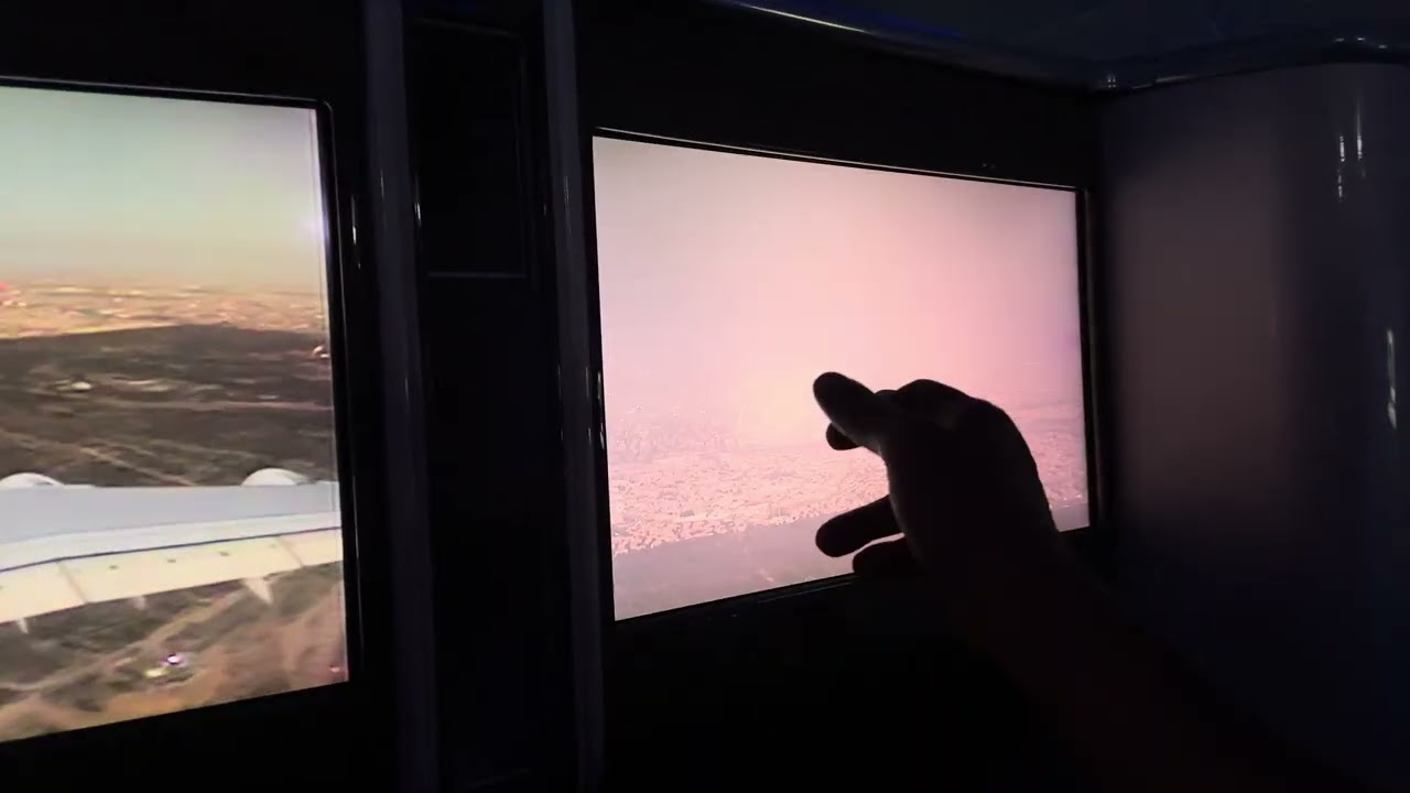 Emirates A380 | Business class | Infotainment | Flight view
