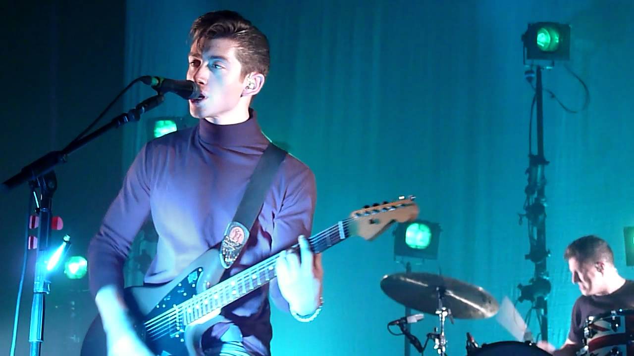 Arctic Monkeys - Black Treacle (live@Casino de Paris)