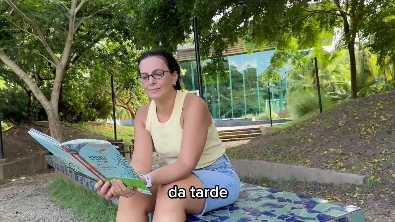Cantigas por um passarinho à toa. (Manoel de Barros)