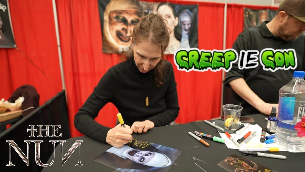 Day 1 of CreepIE Con - MEETING THE NUN, Bonnie Aarons! #creepiecon