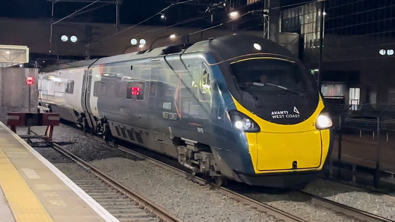 Delays Delays due a Broken down Pendolino on the WCML  At Milton Keynes Central  22/5/24