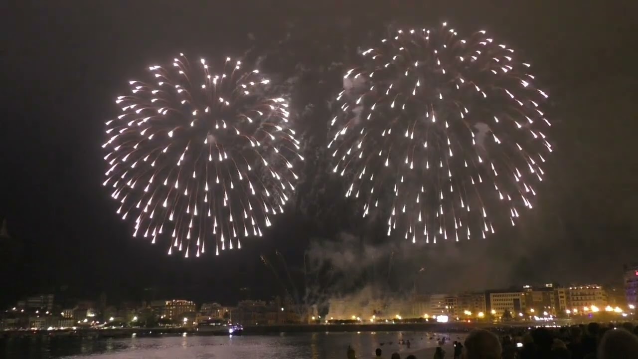 Espectáculo piromusical I Fuegos Artificiales 16 de agosto I Semana Grande 2025