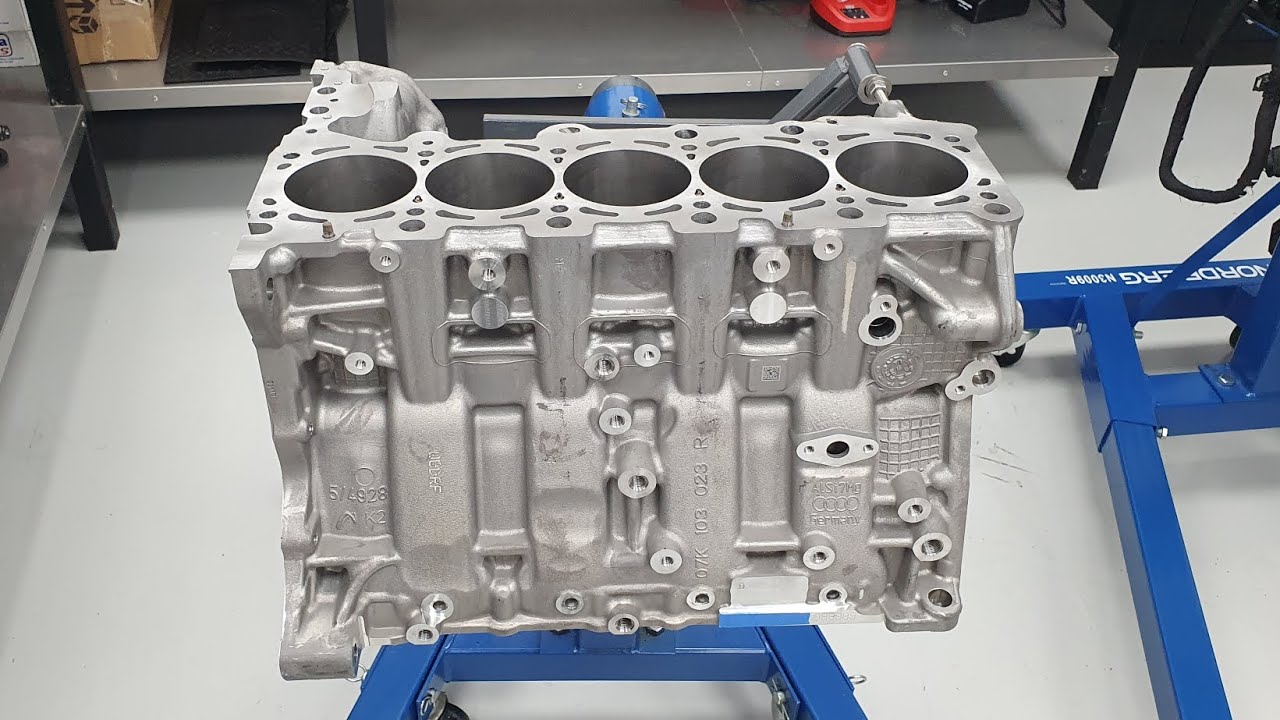 RS3 2018 with 68k km engine check up (part 7)