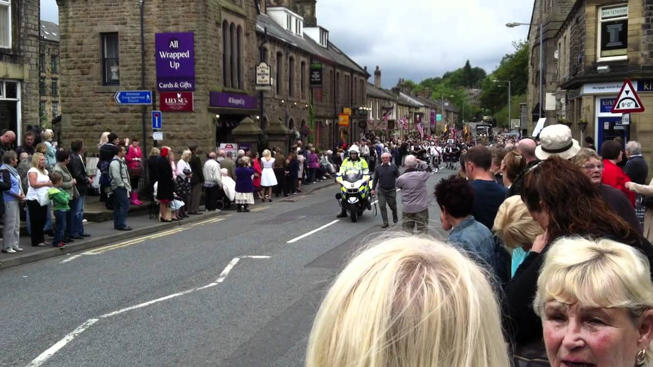 Yanks Procession in Uppermill 2011 part one