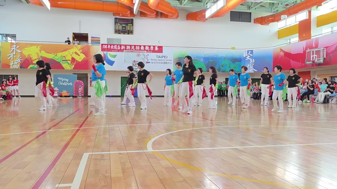 Jump 組曲- 北投農會漂亮美眉隊表演：新潮Liu活力排舞銀色聖誕趴
