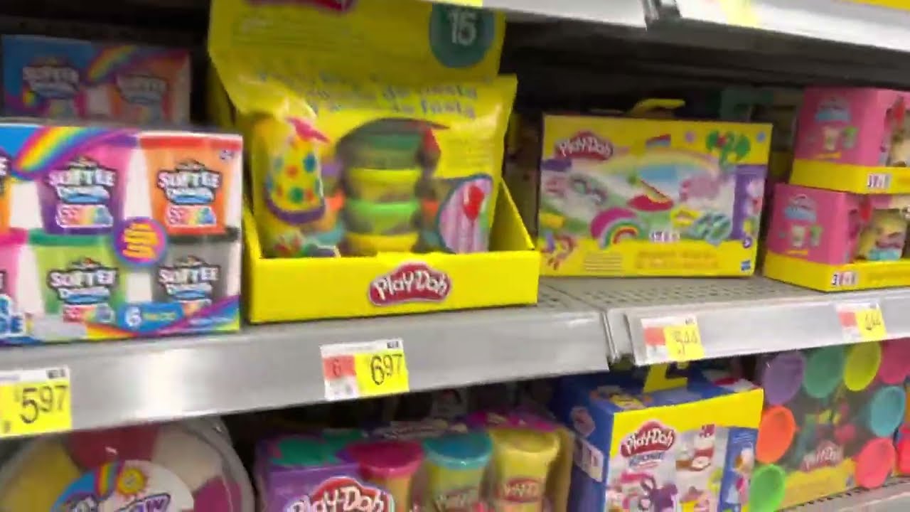 HALLOWEEN ONLY FIDGET SHOPPING! *LEGENDARY POP ITS* 🎃👻🦇 No Budget Fidgets Shopping Spree!