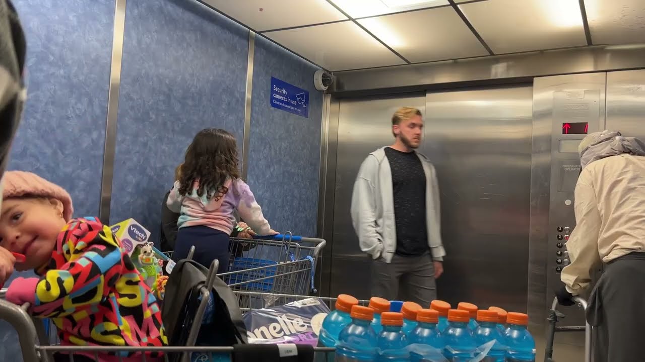 Old Man  in the Elevator Part 1!!