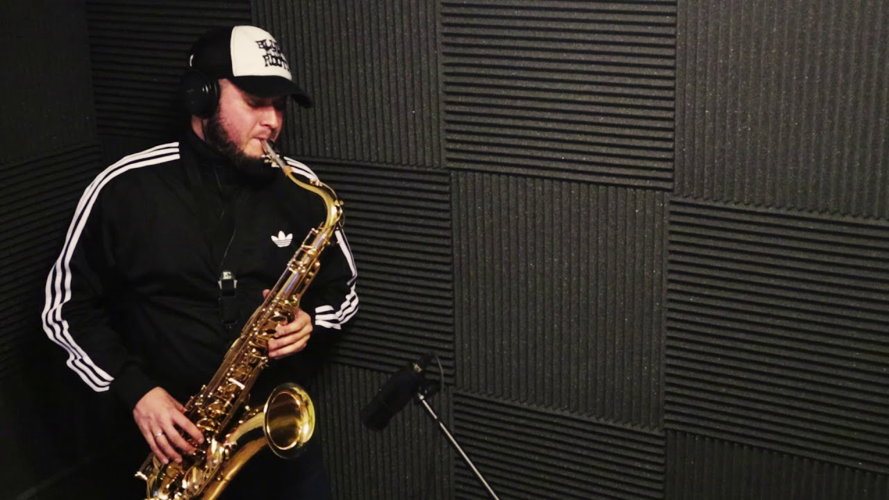 Łukasz Siwy - Beat It (M.Jackson cover, tenor sax solo)