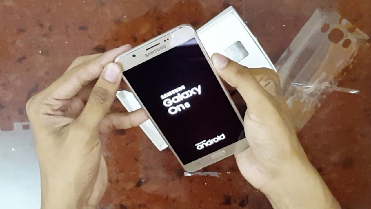 Samsung Galaxy On8 Unboxing and Overview