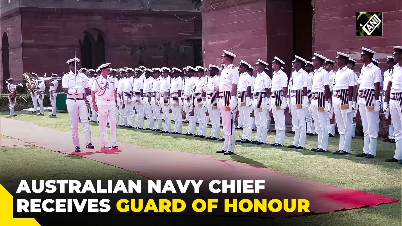 Australian Navy Chief Vice Admiral Mark Hammond receives Guard of Honour in Delhi
