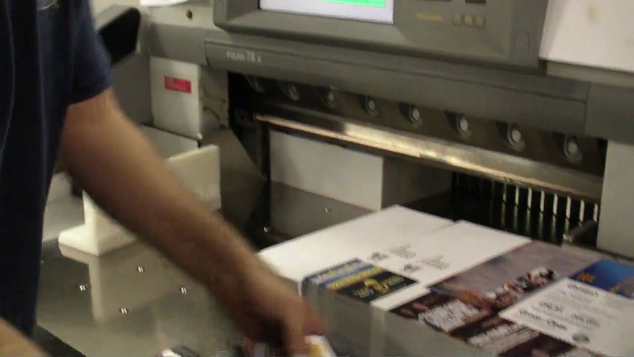 SonicPrint.com : Cutting a gangrun print job on a Polar 78 automatic cutter. How Gangruns are cut.