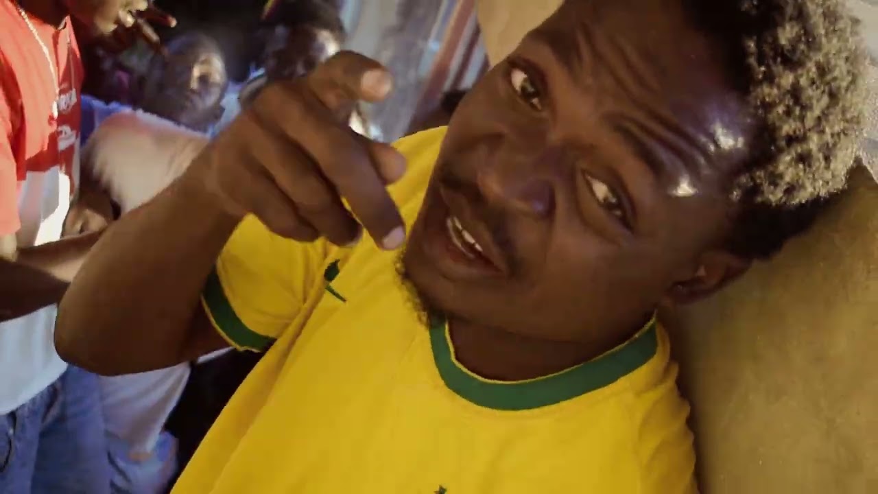 PAPERMAN KE  - WASHA Ft. KING LEE (OFFICIAL VISUALISER) DIR. NOFESI