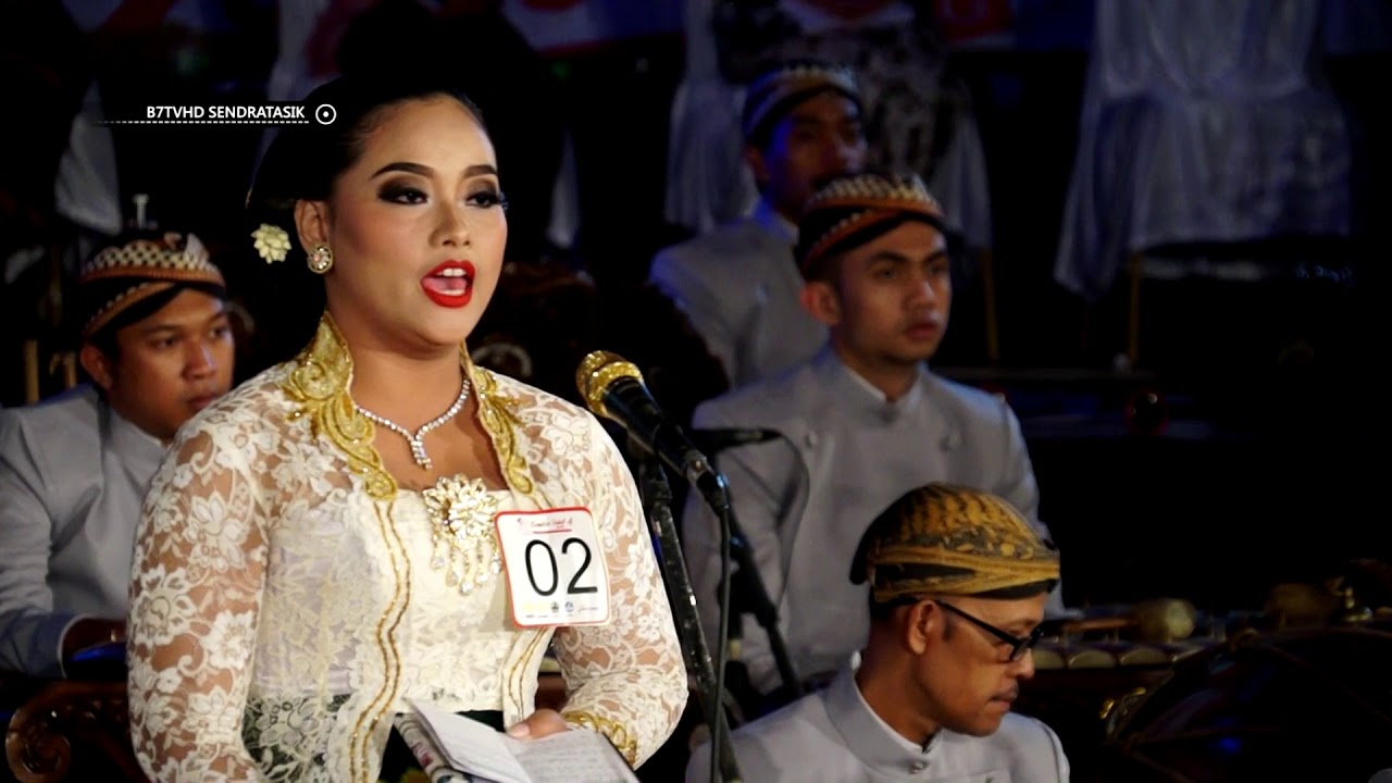 juara 1 FINALIS SINDEN IDOL #4 FBS UNNES  KATEGORI MAHASISWA DAN UMUM 2018 LIDIA NINGSIH