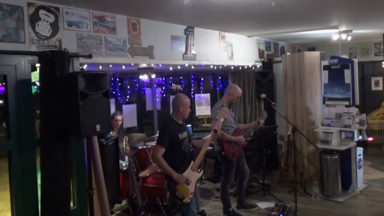 I ain't nobody gonna steal my jelly roll - Live DEUS'TA