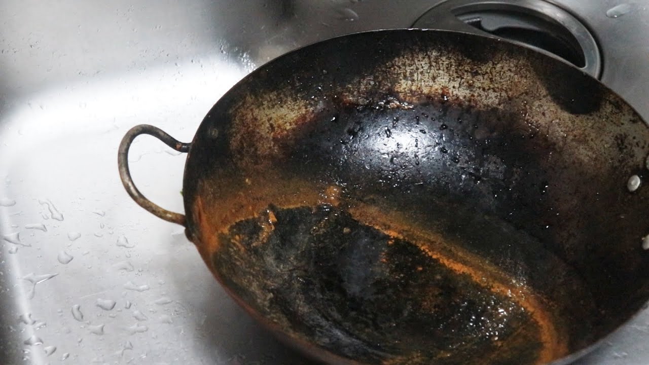 【全部見せます】錆びた鉄フライパンの再生とシーズニング