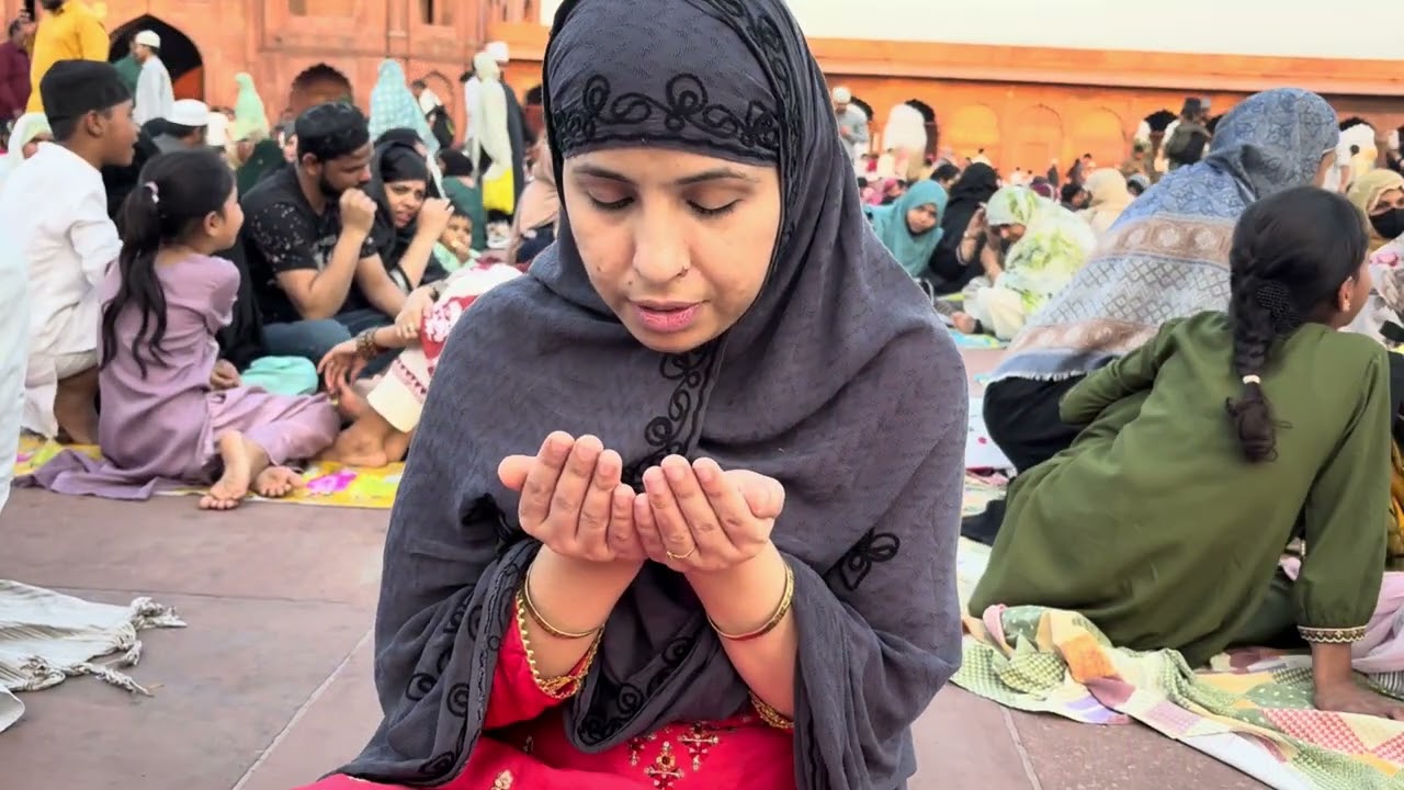 Jama Masjid me kiya iftar🫶🏻Eid Ki shopping bhi kar li👍🏻✨#vlog#dailyvlog#@ashmirvlogs1078#jamamasjid