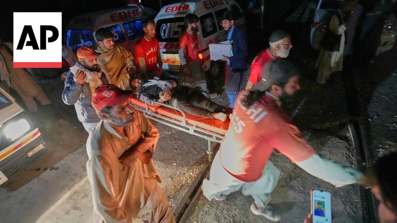Pakistan says insurgents who attacked train killed 21 hostages