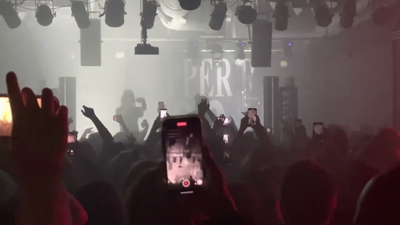 old ecco2k songs being played live