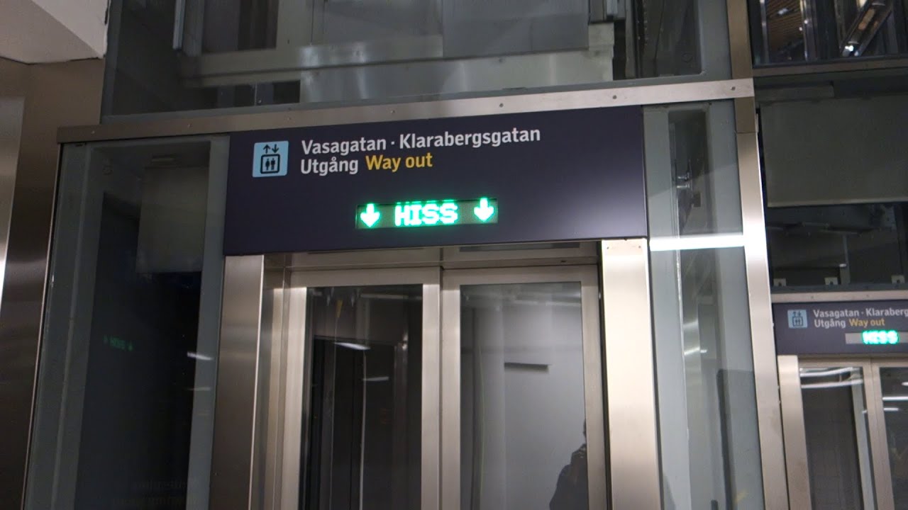 СОВЕРШЕННО НОВЫЙ!!! Тяговый лифт SMW MRL на станции метро T-Centralen, Стокгольм, Швеция.