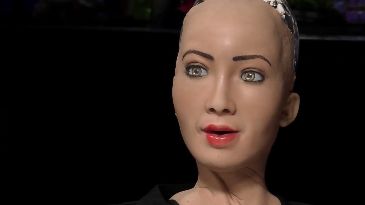 Conversation with Robot Sophia (Hanson Robotics) and Michael Cook (Cognizant) | CIODAY 2018 | CIOTV