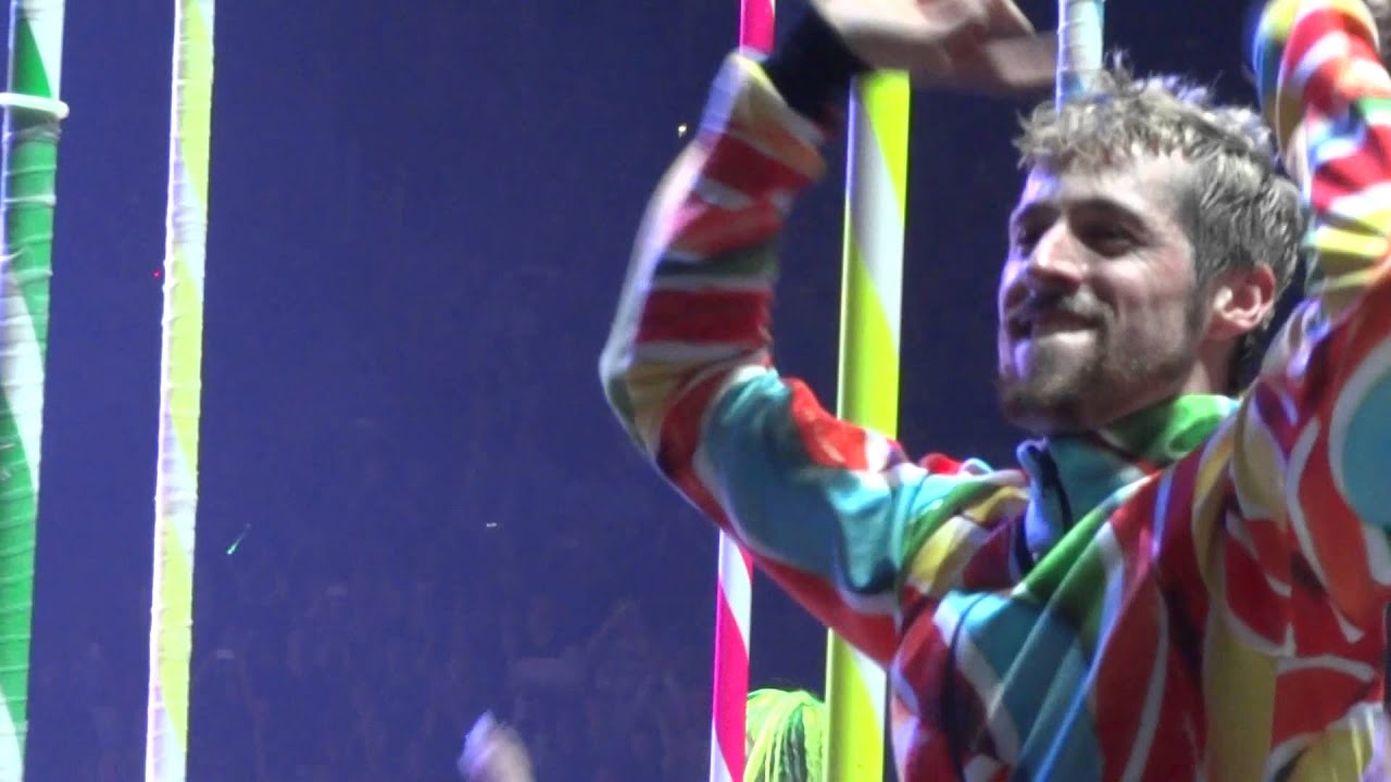 Katy Perry - Birthday (Prismatic World Tour O2 London ) HD