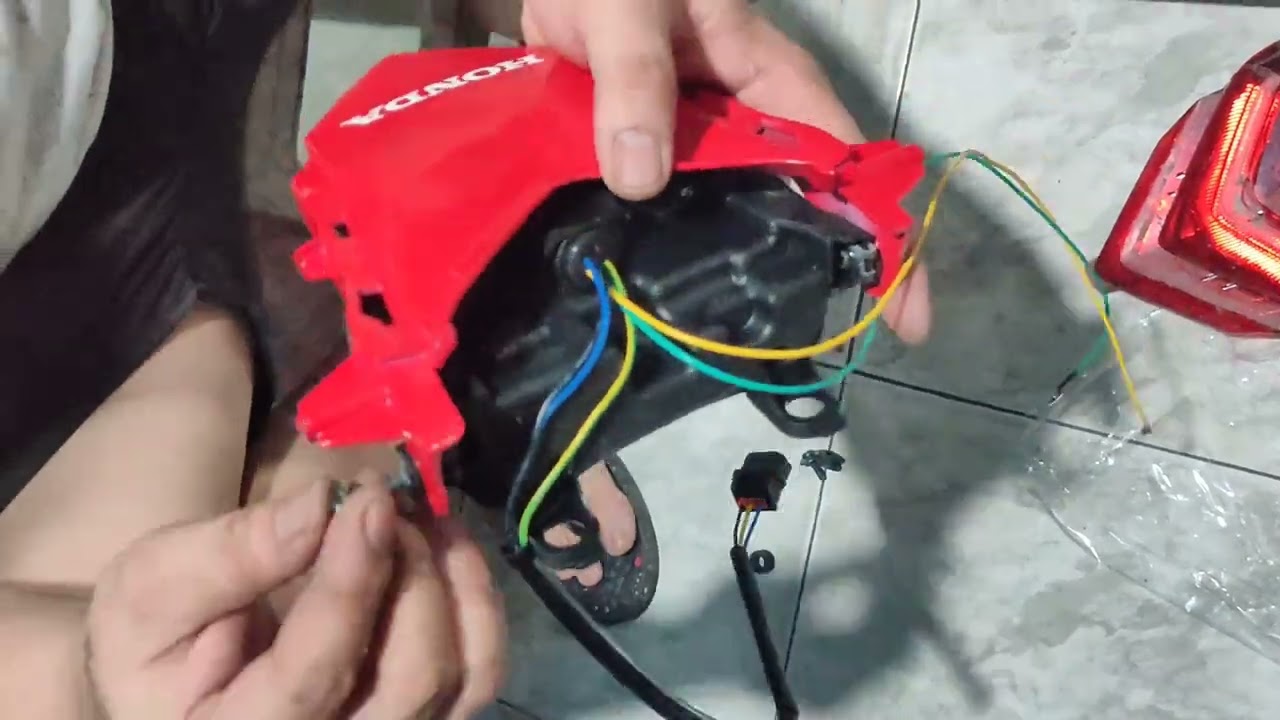 HOW TO INSTALL INTEGRATED TAILLIGHT FOR CBR 150 VERSION 4