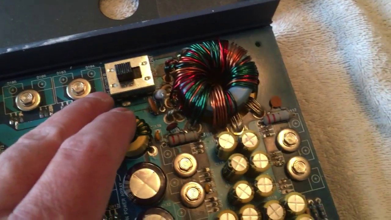 Soundstream Reference 405 amp guts-Old School Amp