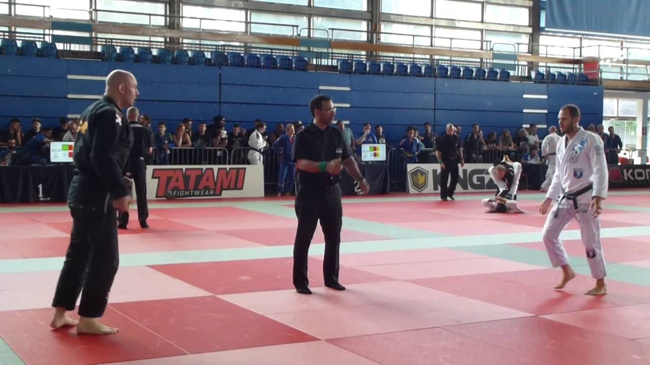 Victor Estima vs Martin Gobel - IBJJF British National 2016 - Black Adult - Open