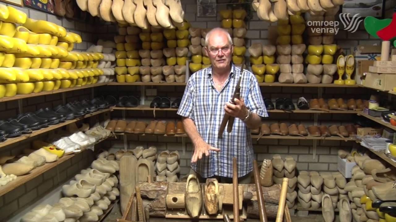 Carel Jeuken Klompenmaker uit Leunen