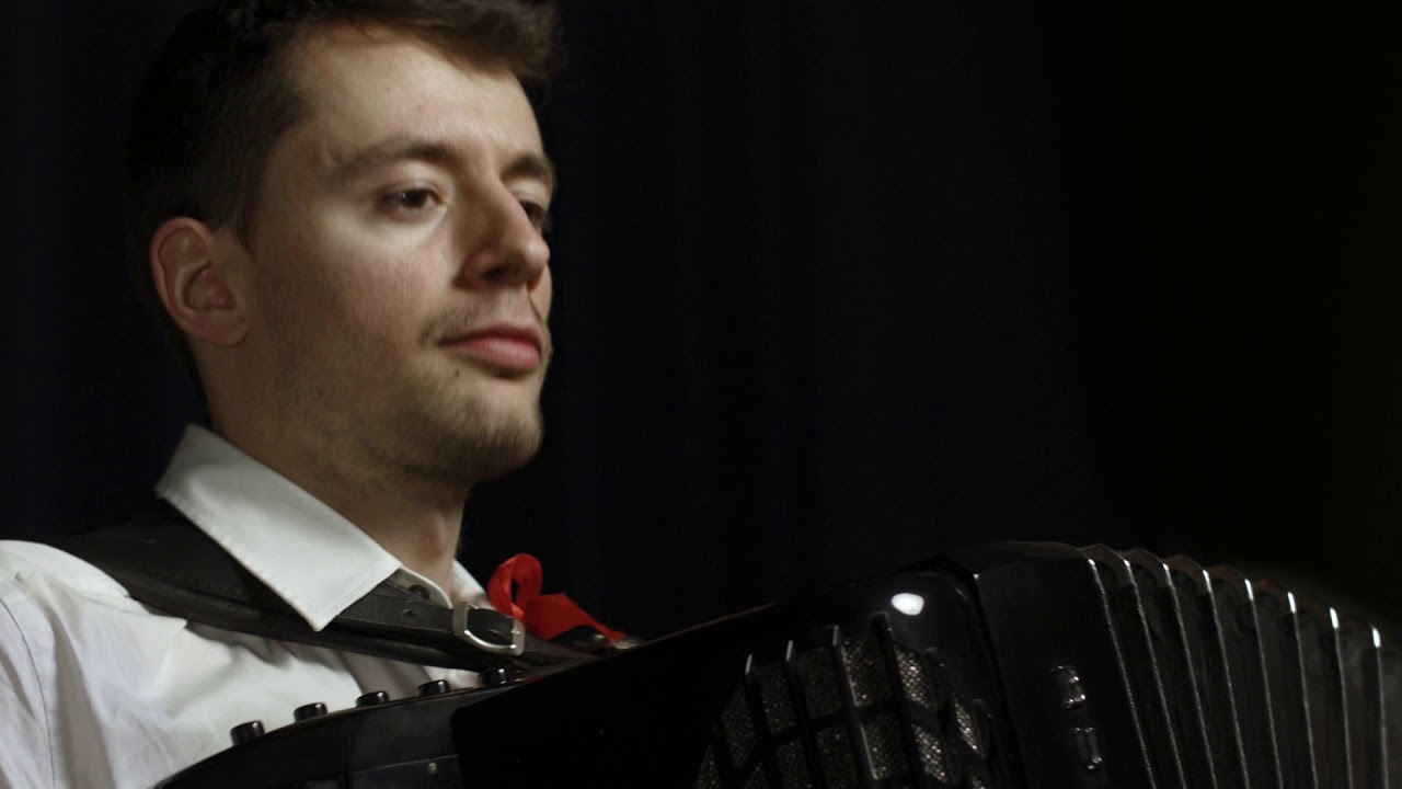 James Bond Medley - Duo Made in Belgium (cello accordion duo)