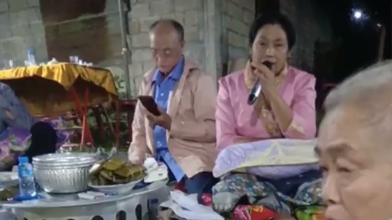 ຂັບຊຳເໝືອ ໂດຍໝໍຂັບຍິງ&ຊາຍ ທີ່ບ້ານນາໄກ່ ເມືອງວຽງໄຊ ຂໍອະນຸຍາດເຈົ້າສັດທາເດີ ຂໍໃຫ້ຮອດໃຫ້ເຖິ່ງ.
