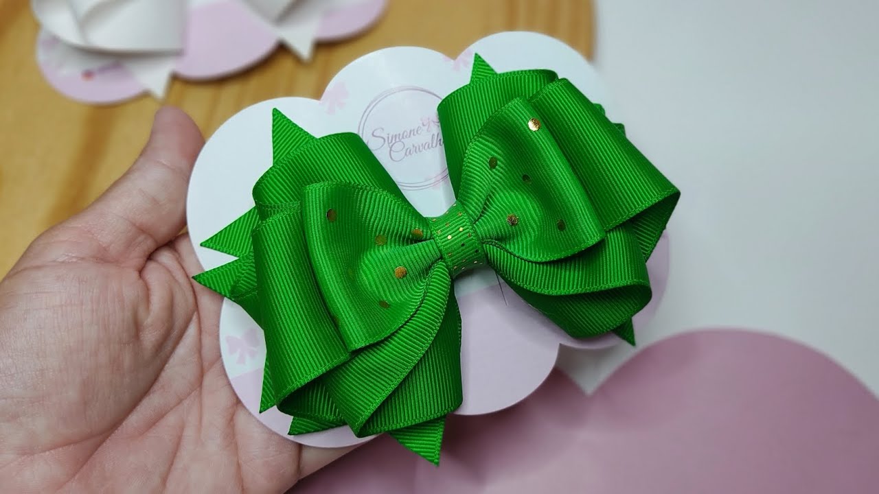 Laço Festas de Fim de Ano - Laço Mylena com Gravatinha 🎀