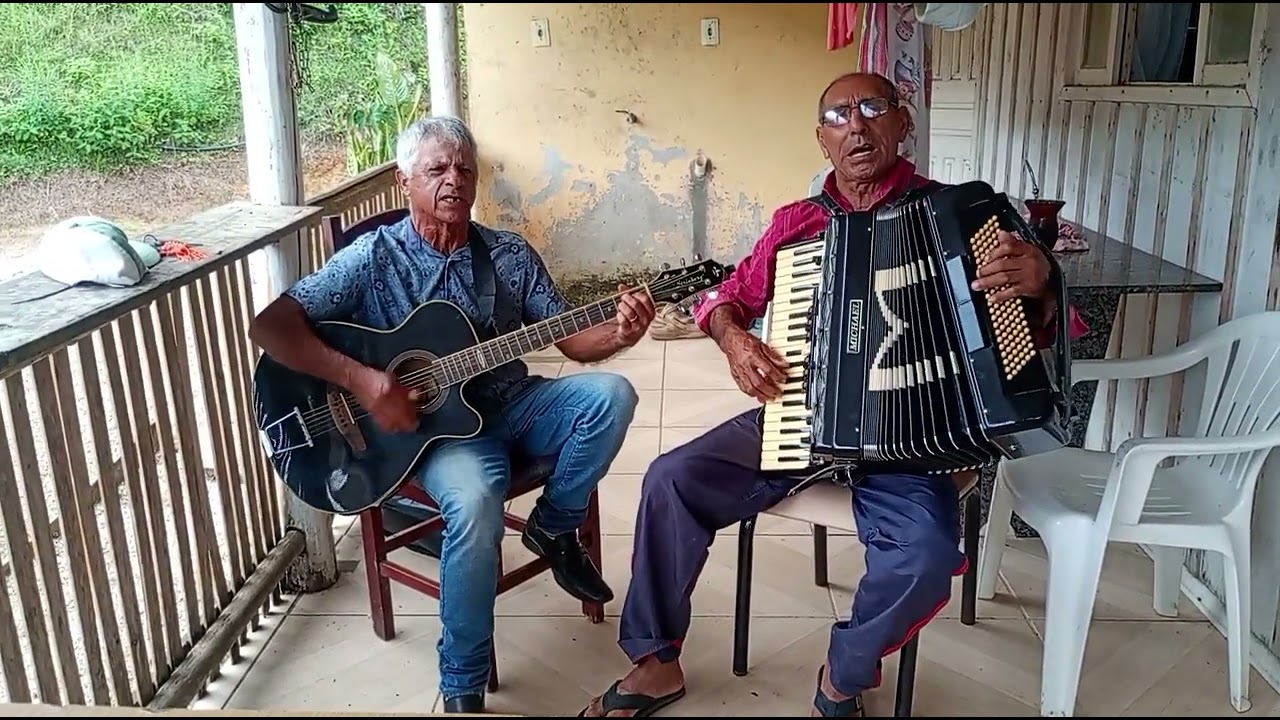 Hino de deus, cada palavra é um arrepio no corpo
