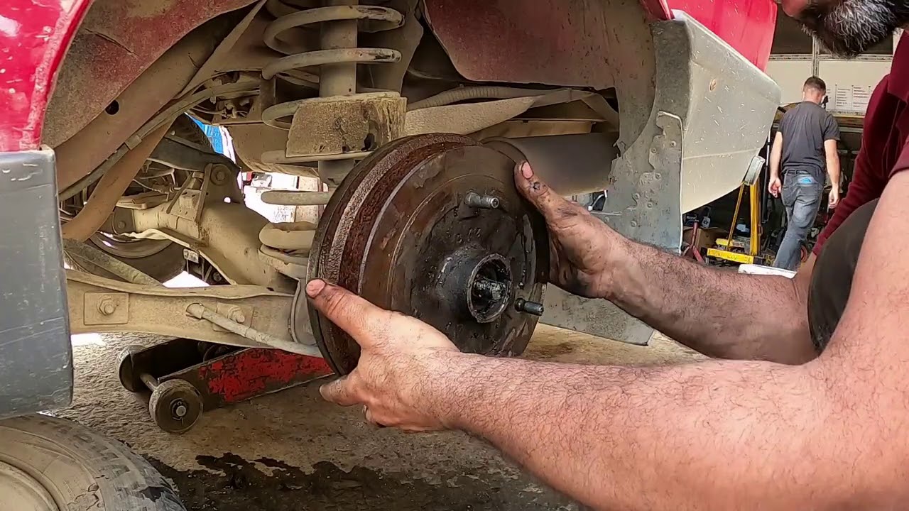Renault Toros Arka fren Tamiri / Fren Merkezi yağ kaçırıyor