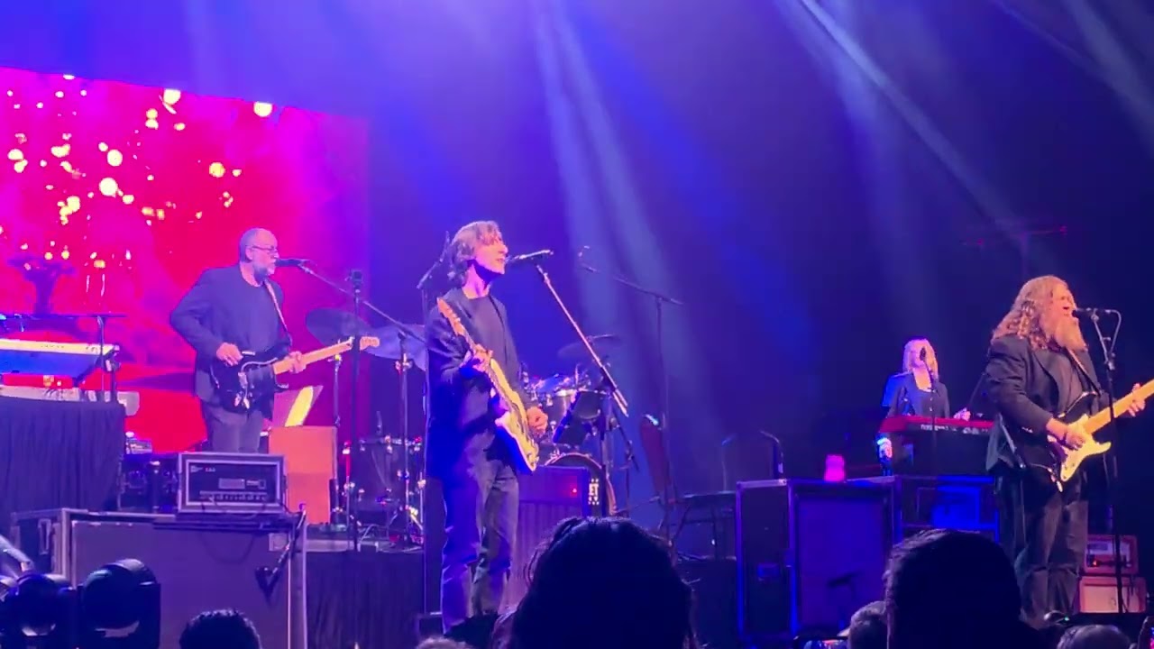 Black Jacket Symphony Mobile 1/24/26 The Happiest Days Of Our Lives/Another Brick In The Wall Pt. 2