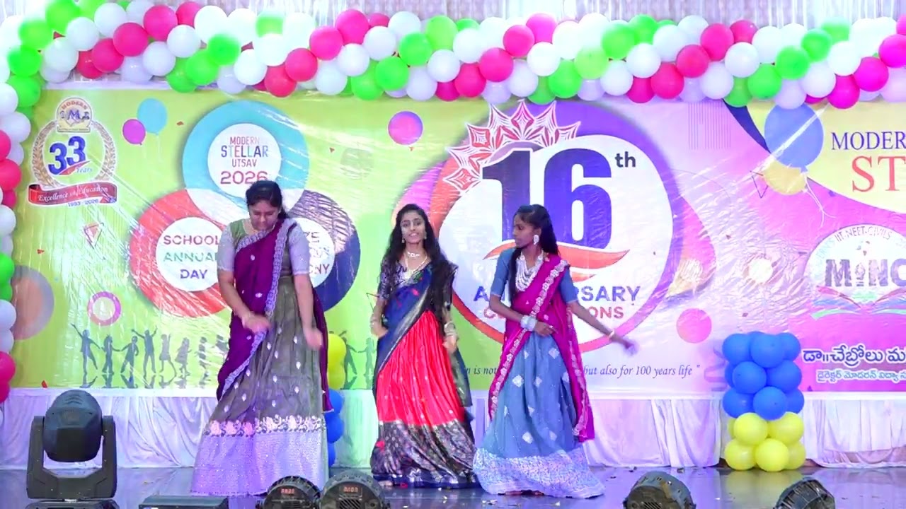 Modern Stellar School 16th Annual day - 8th B girls Dance