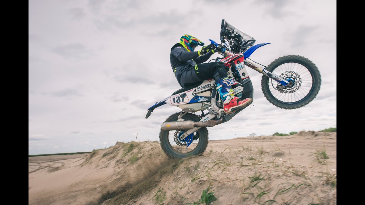 Review - Yamaha WR 450 F Rally Replica