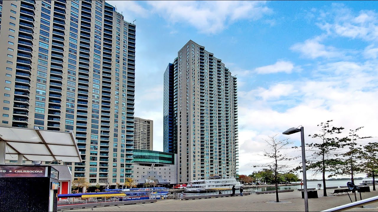 3201-77 Harbour Square, Toronto