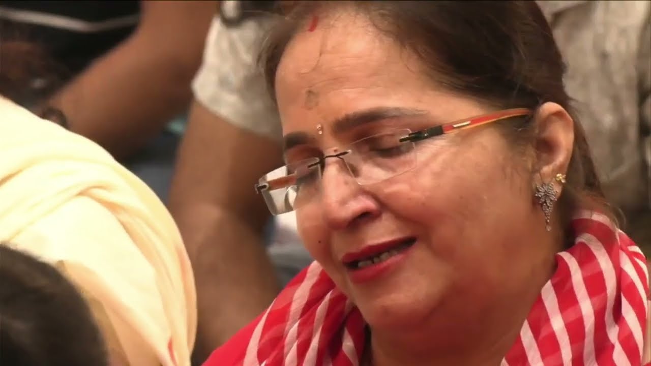 मैं गिरधर की…….By मनीष चौहान ji Delhi wale/कृष्ण के हिट भजन #viral #viralvideo #love #bhajan #song