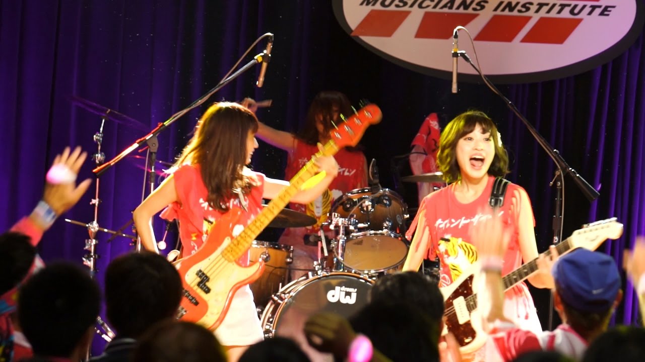 SILENT SIREN サイレント サイレン - CHERRY BOMB LIVE (2016.10.01)