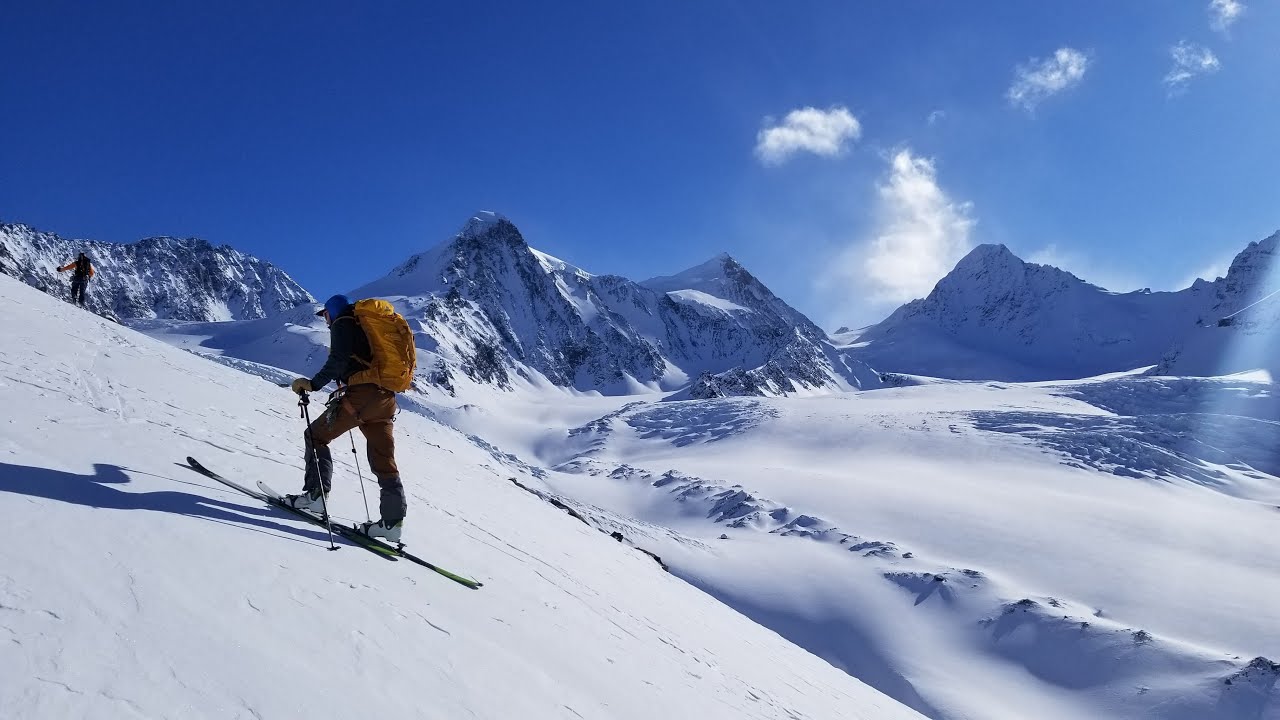 Scandinavian Hut Backcountry Ski Trip in the Chugach