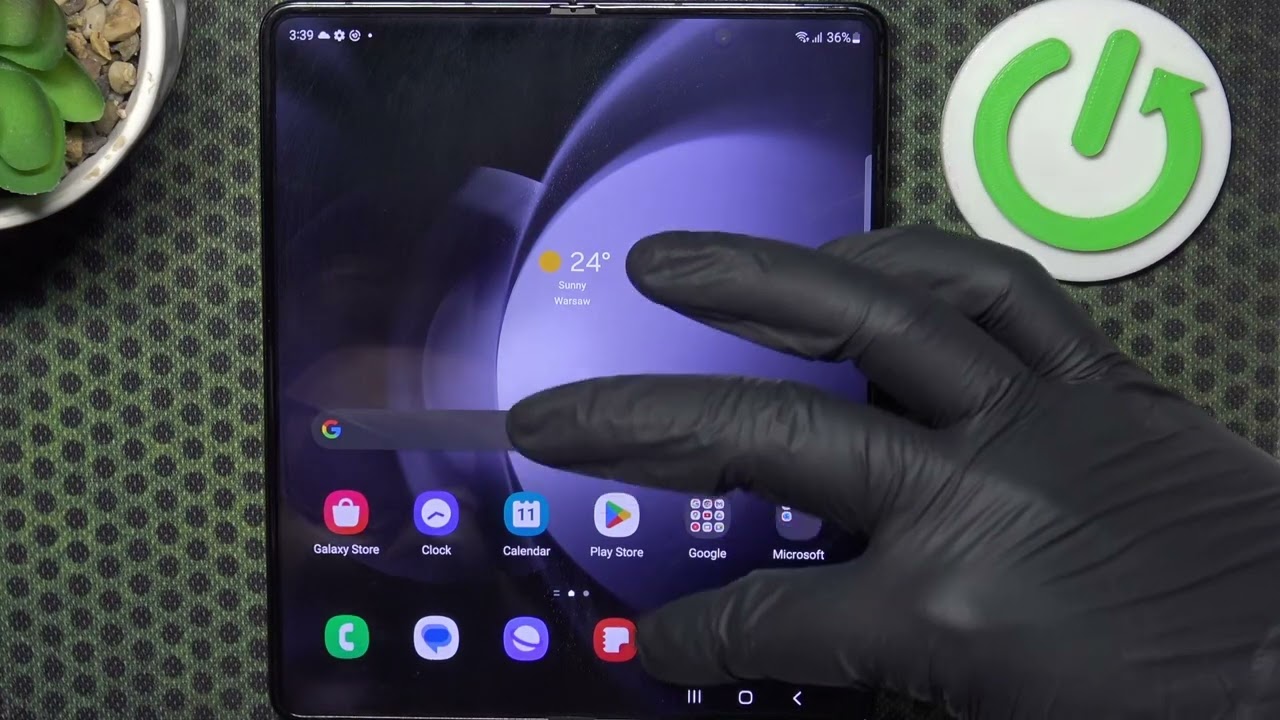 How to Fix Google Play Store Downloads Stuck on Pending on a SAMSUNG Galaxy Z Fold5